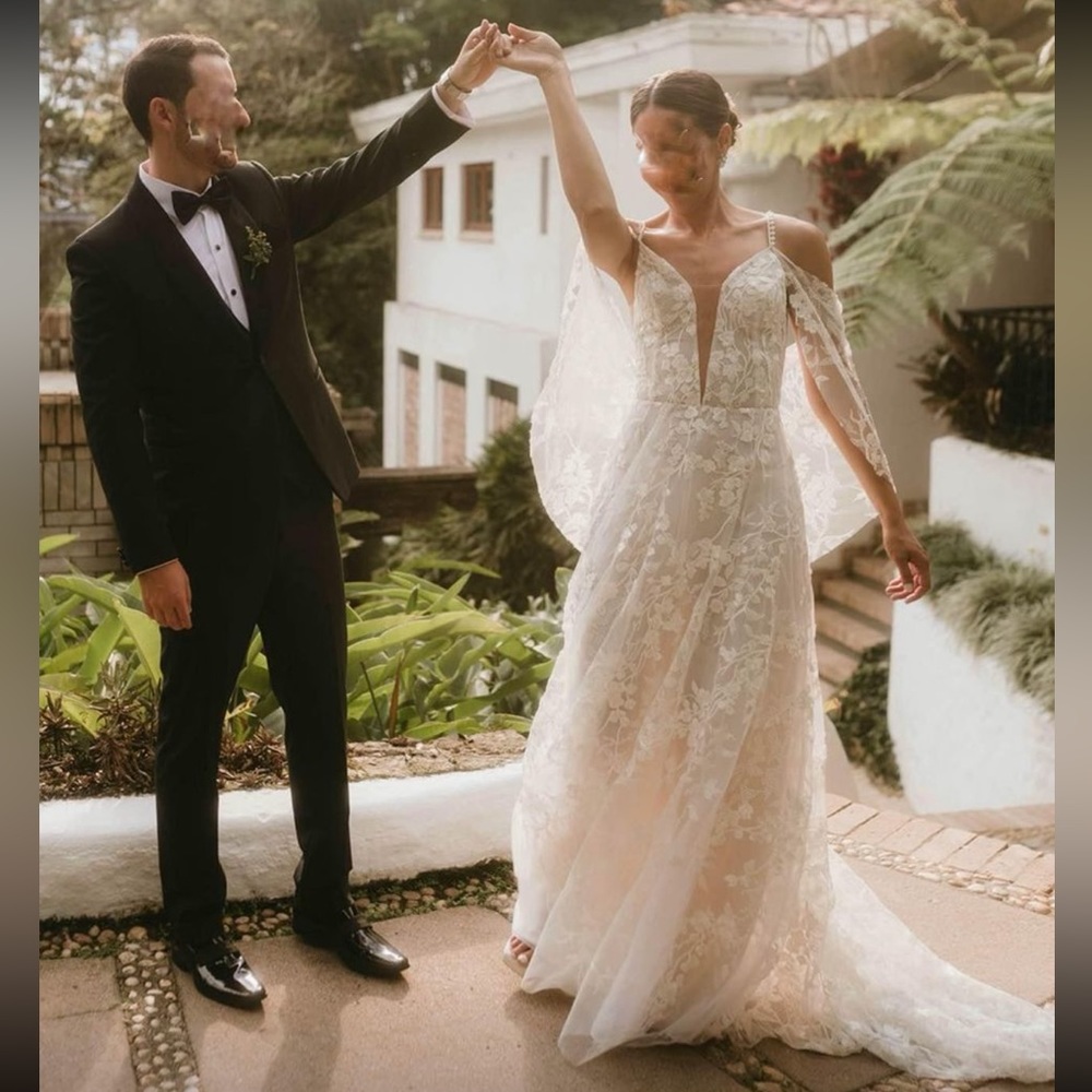 Wedding Dress size 4 Luisa Nicholas Colombian designer